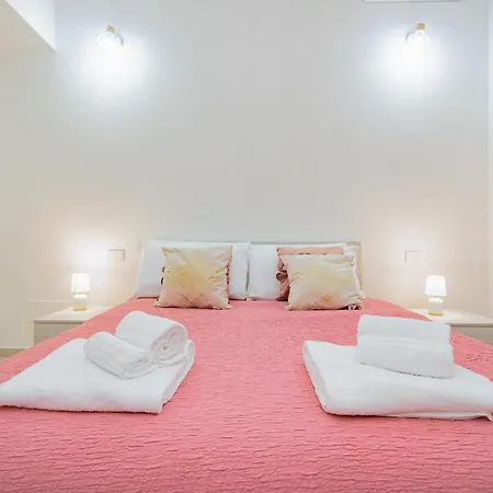 La Casa Di Alessia Nel Centro Di - Alessiatravelling * קומו